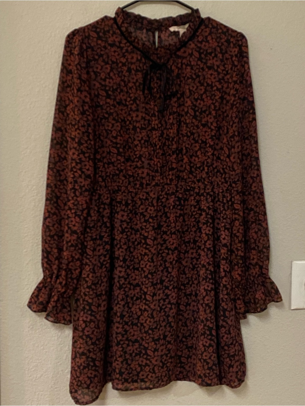 Forever 21 Ditsy Floral Print Burgundy Tie-Neck Mini Dress - Size Large